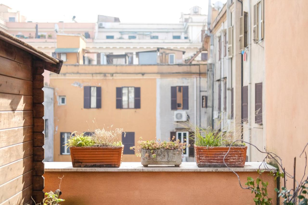 Spacious Apartment With Big Terrace At Colosseum Рим Экстерьер фото