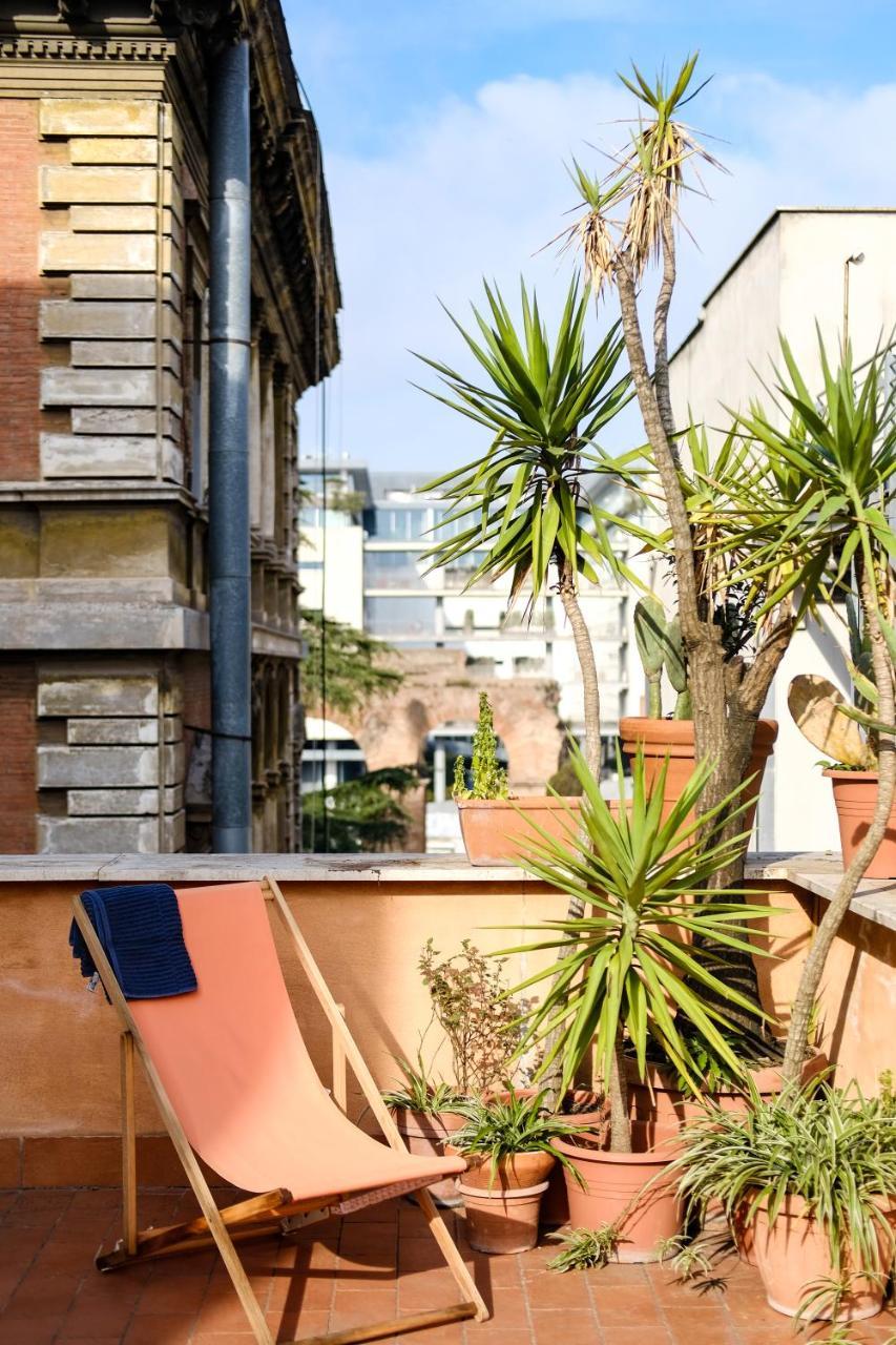 Spacious Apartment With Big Terrace At Colosseum Рим Экстерьер фото
