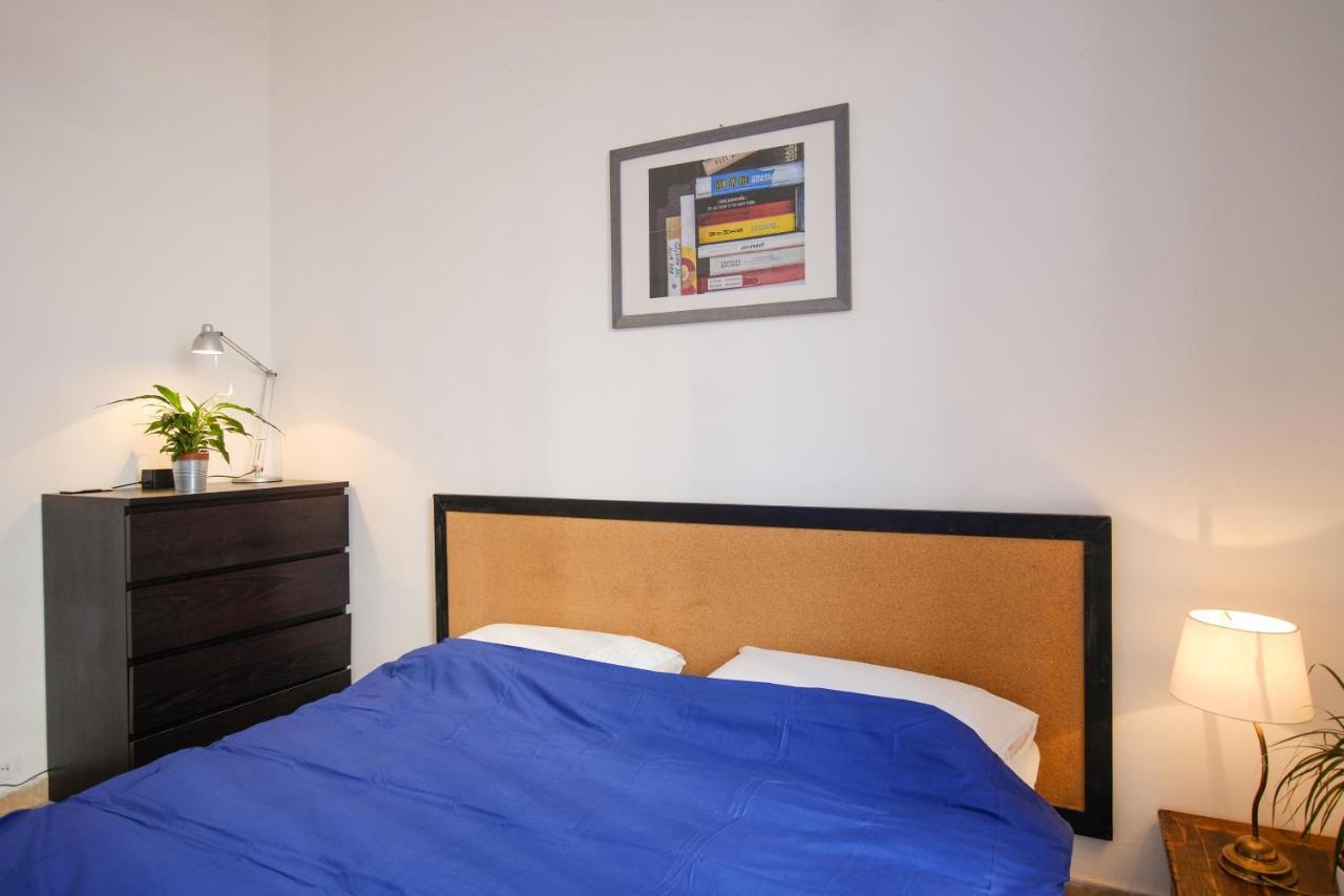Spacious Apartment With Big Terrace At Colosseum Рим Экстерьер фото